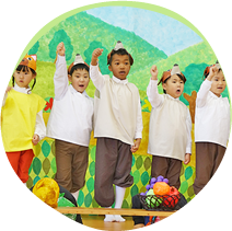 写真:5歳児クラスの劇。